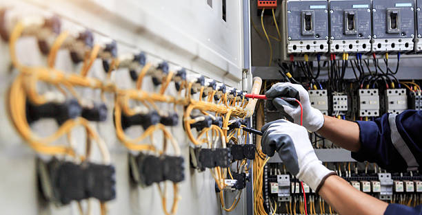 Professional Electrician technician working in Clarence, IA